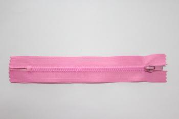 厂家直销，品质卓越 伟伟拉链在义乌国际商贸城三区