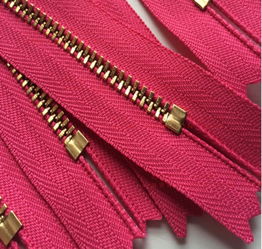 服装拉链一站式解决方案 从定制到批量生产的全方位服务